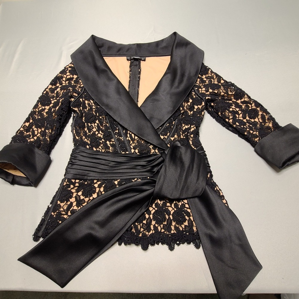 Tadashi Collection Evening Top Women Size 4‎ Black Lace Silk Portrait Collar